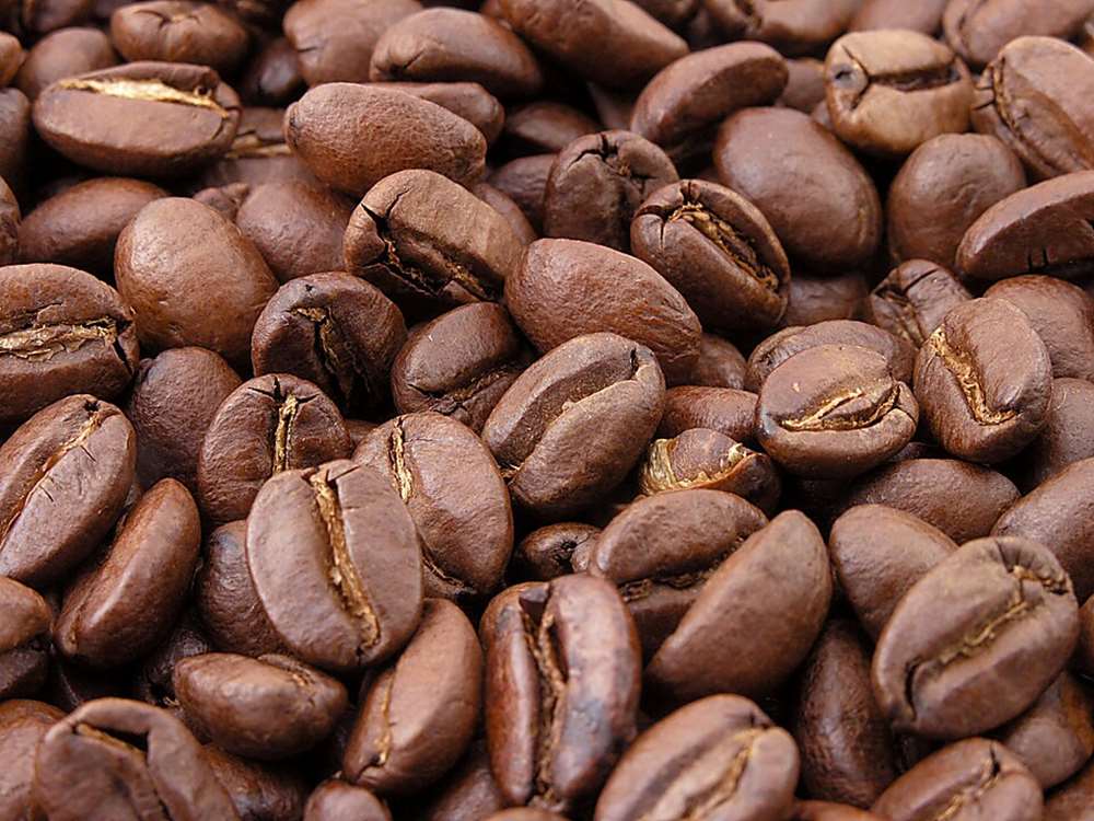 Roasted_coffee_beans 